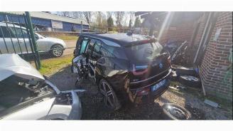damaged passenger cars BMW i3 i3 (I01), Hatchback, 2013 / 2022 i3 2018