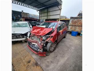 skadebil auto Toyota Yaris Yaris III (P13), Hatchback, 2010 / 2020 1.33 16V Dual VVT-I 2012/2
