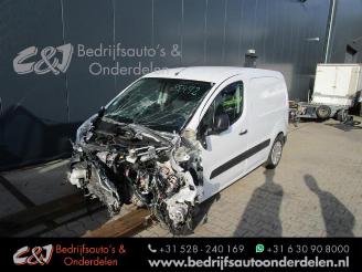 uszkodzony samochody osobowe Citroën Berlingo Berlingo, Van, 2008 / 2018 1.6 Hdi, BlueHDI 75 2017/4