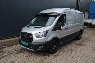dommages fourgonnettes/vécules utilitaires Ford Transit Trail MHEV 2023/10