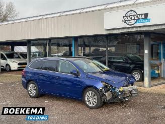 Damaged car Peugeot 308 SW 1.2 PureTech Blue Lease Premium Camera Navigatie Climate Cruise 2018/6