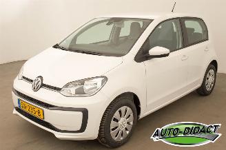 damaged passenger cars Volkswagen Up 1.0 BMT 84.564 km Airco  Move up 2018/5