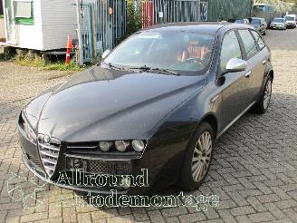 dommages scooters Alfa Romeo 159 159 Sportwagon (939BX) Combi 2.2 JTS 16V (939.A.5000) [136kW]  (03-200=
6/11-2011) 2006
