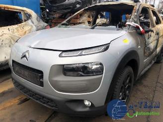 Voiture accidenté Citroën C4 cactus C4 Cactus (0B/0P), Hatchback 5-drs, 2014 1.2 PureTech 82 12V 2014/8