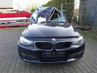 Salvage car BMW 3-serie  2016/4