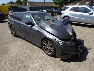 Damaged car BMW 3-serie 3 serie Touring (G21), Combi, 2019 316d 2.0 TwinPower Turbo 16V 2021/1