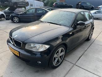 BMW 1-serie 116 i picture 2