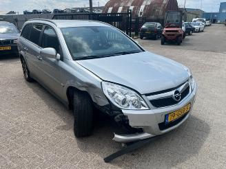 Salvage car Opel Vectra 1.8i automaat 2AU (157) 2008/7