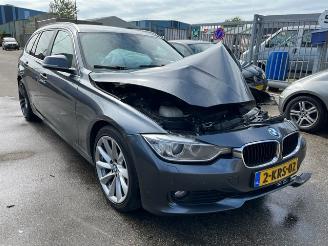 uszkodzony samochody osobowe BMW 3-serie 320d  MINERALGRAU METALLIC (B39) 2013/8