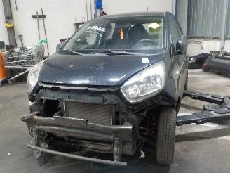 damaged passenger cars Kia Picanto Picanto (TA) Hatchback 1.0 12V (G3LA) [51kW]  (05-2011/06-2017) 2011/5