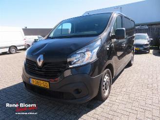 damaged commercial vehicles Renault Trafic 1.6 DCI L1H1 Comfort Energy 95pk 2017/5