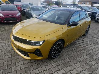 damaged passenger cars Opel Astra L ULTIMATE 2022/5