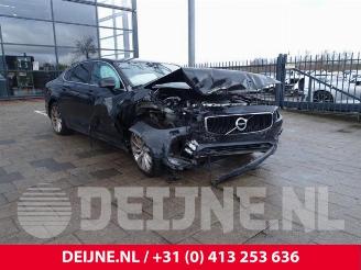 Voiture accidenté Volvo S-90 S90 II, Sedan, 2016 2.0 D3 16V 2018/4