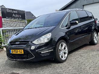 Vaurioauto  passenger cars Ford S-Max 2.0 EcoBoost 7-PERS Pano 2010/4