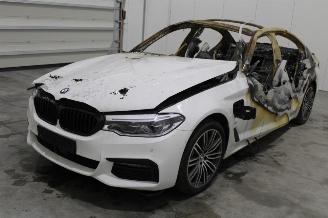 Voiture accidenté BMW 5-serie 530 2019/12