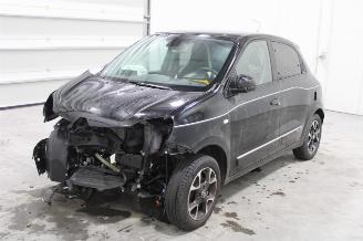 damaged scooters Renault Twingo  2019/9