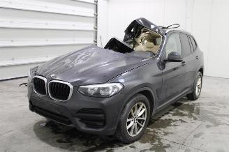 damaged passenger cars BMW X3  2020/5