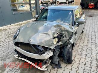 Damaged car Mini Mini Mini (F55), Hatchback 5-drs, 2014 1.5 12V One 2019/4
