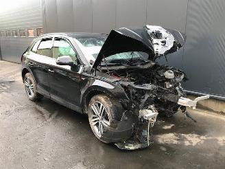 Voiture accidenté Audi Q5 (FYX) SUV 2019 2.0 40 TDI 16V Quattro SUV  Diesel 1.968cc 140kW (190pk) 4x4 2019/1