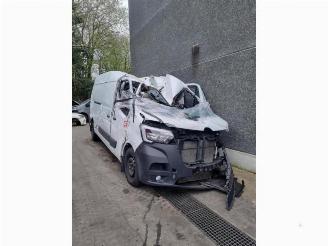 uszkodzony samochody osobowe Renault Master  2022/6