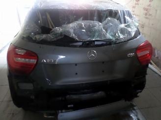 Voiture accidenté Mercedes A-klasse 1500 diesel 2015/1