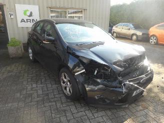 damaged commercial vehicles Ford Focus  2011/1
