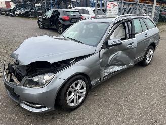 Damaged car Mercedes E-klasse  2010/1