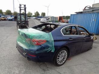 Damaged car BMW 5-serie  2019/1