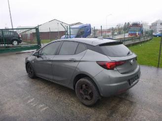 Voiture accidenté Opel Astra 1.6  CDTI  EDITION 2018/4
