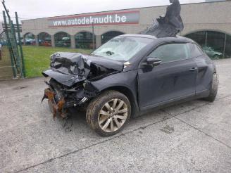 damaged passenger cars Volkswagen Scirocco 2.0 TDI  CFHB BV NFB 2014/2