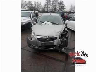 Damaged car Opel Agila Agila (B), MPV, 2008 / 2014 1.0 12V 2012/2