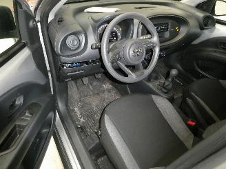 Toyota Aygo 1.0 X picture 17