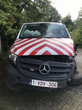 Coche accidentado Mercedes Vito VITO 119 CDI 2018/7