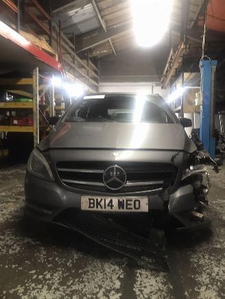 demontáž osobní automobily Mercedes B-klasse B 180 CDI 2014/2