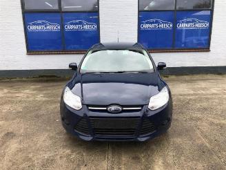 Salvage car Ford Focus Focus 3 Wagon, Combi, 2010 / 2020 1.0 Ti-VCT EcoBoost 12V 100 2014/5