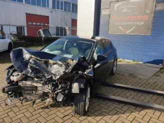 Damaged car Seat Leon Leon (5FB), Hatchback 5-drs, 2012 1.4 TSI ACT 16V 2017