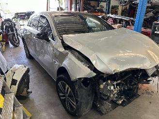 uszkodzony samochody osobowe Mercedes A-klasse a250e hybride 2021/1