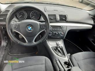 BMW 1-serie 1 serie (E81), Hatchback 3-drs, 2006 / 2012 118i 16V picture 11